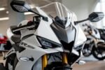 Yamaha R15 V4 Bike Launched With Great Looks, Better Than KTM In Features