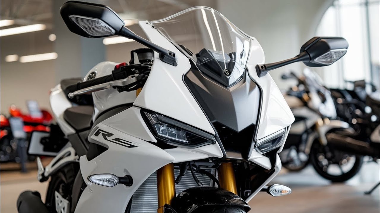 Yamaha R15 V4 Bike Launched With Great Looks, Better Than KTM In Features